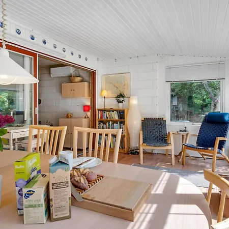 2 Bedroom Gorgeous In